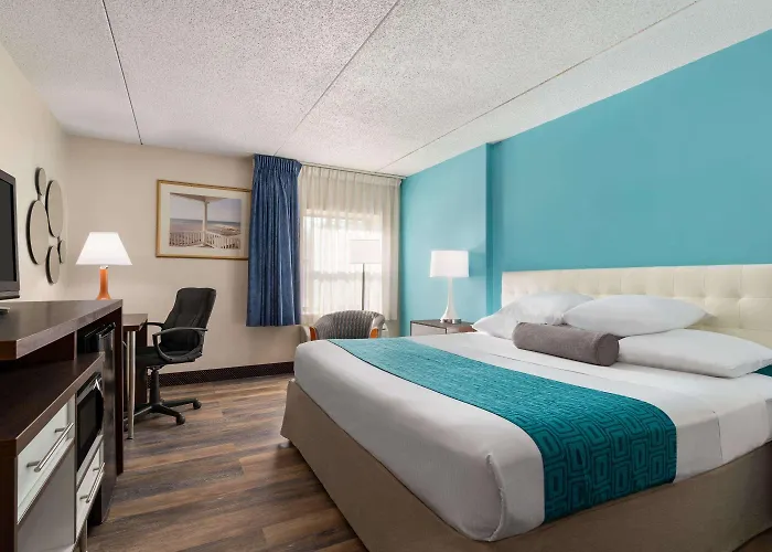 Howard Johnson by Wyndham South Portland