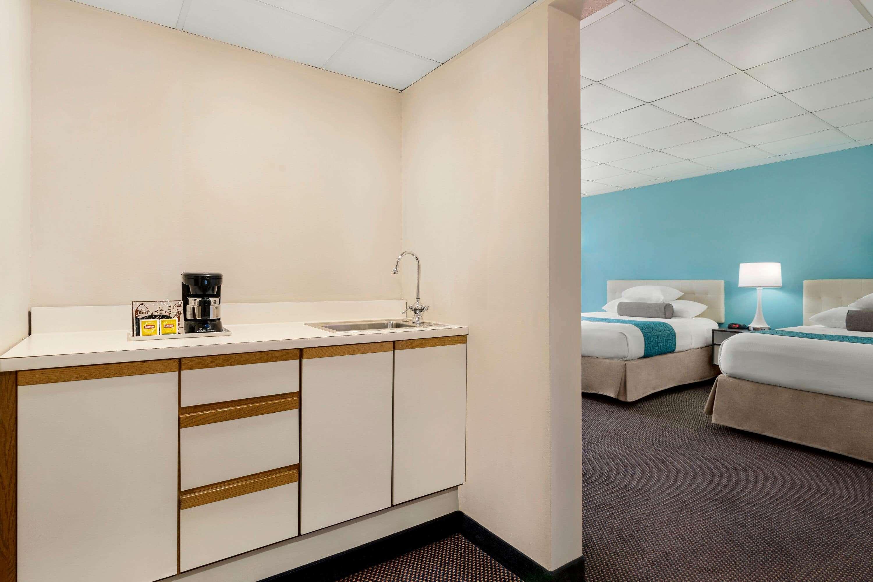 Hotel Germaine Inn South Portland